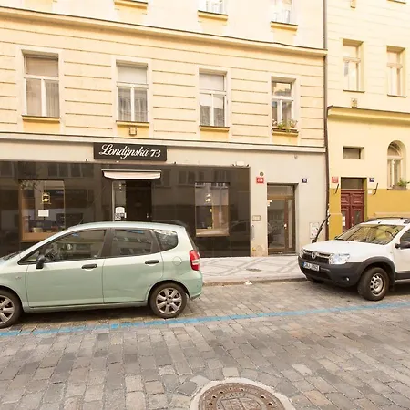 Premier Near The Museum Prague